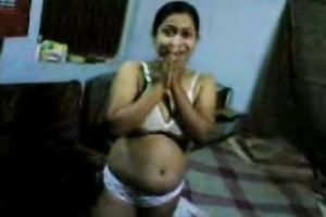Playful and curvaceous Indian girl flashes her body exposed on webcam