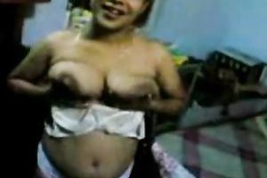 Playful and curvaceous Indian girl flashes her body exposed on webcam