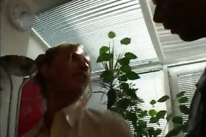 Gorgrous golden-haired playgirl craves anybody to touch her kitty