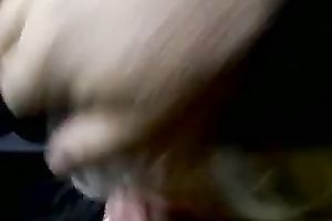 Dirty aged blond woman in my car blowing my 10-Pounder