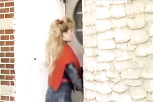 He pulls that guy hair as this chab bangs her fur pie hard from behind