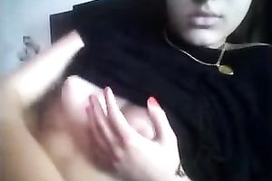 Cute livecam sweetheart shows her merry mangos and squeezes 'em