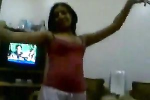 Cute Indian girlfriend gives me tempting dance in her yoga panties