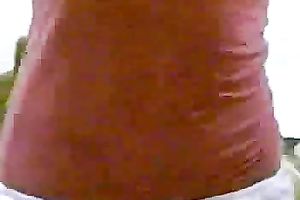 Cute Indian girlfriend gives me tempting dance in her yoga panties