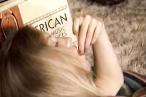 Slutty blonde haired wench with nice face gives a sexy kiss