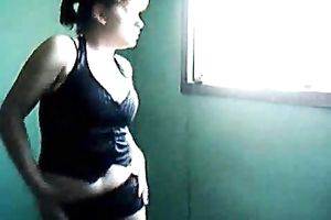 Chubby coed amateur wife exposes her body in underware in empty college room