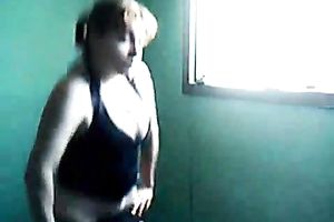 Chubby coed amateur wife exposes her body in underware in empty college room