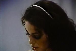 Dark-haired temptress receives her unshaved pussy expertly eaten out