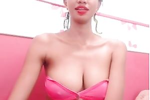 Perfect tit flash from black skin latin chick cam model