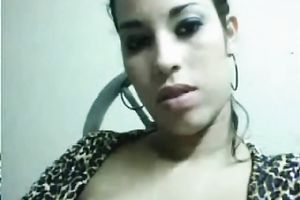 Amateur Latina sexpot was bragging of her mesmerizing cleavage on livecam
