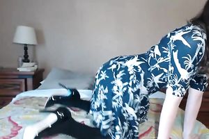 Her 1st solo webcam performance ever