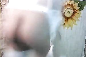 Horny wife on livecam demonstrating her hirsute snatch