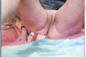 That kind of wet crack makes me hungry everytime I see