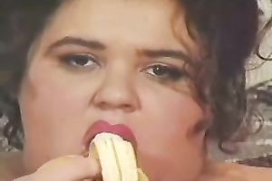 Extremely bulky big beautiful woman milf is in nature's garb flashing her twat