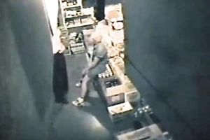 Security web camera catches 2 lesbo employees eating every other