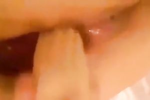 Perverted dilettante anon floozy used corn to pet her soaking vagina