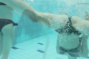 Two cute white hawt college cuties from Russian Federation below water