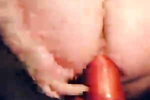 Fat granny smashes her butt with a large vibrator in homemade solo