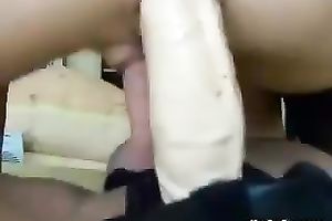 Extremely kinky and hawt dark brown loved to ride that large 10-Pounder