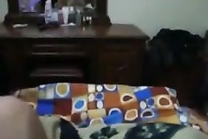 Hot Arab hawt brunette girlfriend pounded like a wench on the sofa