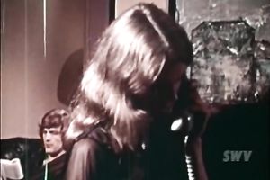 Brunette classic white babe giving head to her fuck ally