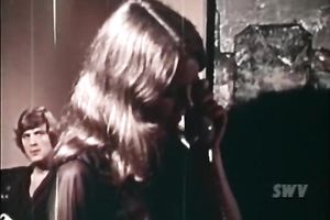 Brunette classic white babe giving head to her fuck ally