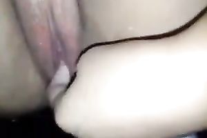 Playing with my bald punani in non-professional closeup clip