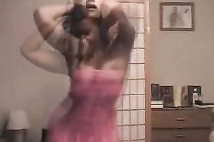 I dance the way i like coz I am a charming mulatto