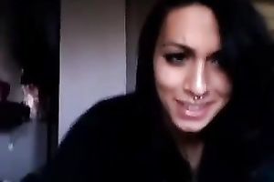 Slim ladyman with jet black hair just can't live without jerking off on cam