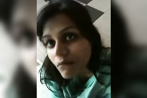 Seductive Bengali floozy gives me some great oral pleasure