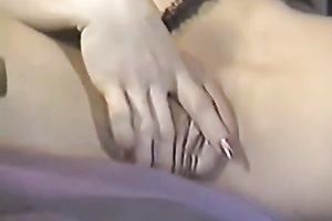 Busty babe loved to engulf her friend's overweight 10-Pounder in her bedroom