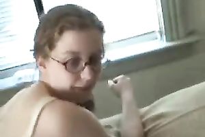 Four eyed girlfriend sucks jock and receives her arse fucked