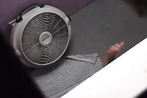 Hidden livecam movie scene from solarium, slender mamma receives stripped