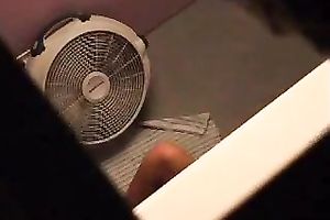 Hidden livecam movie scene from solarium, slender mamma receives stripped