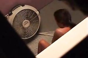 Hidden livecam movie scene from solarium, slender mamma receives stripped