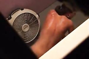 Hidden livecam movie scene from solarium, slender mamma receives stripped