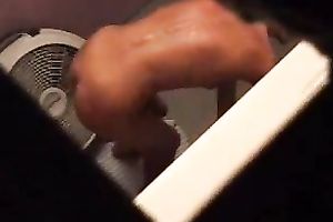 Hidden livecam movie scene from solarium, slender mamma receives stripped