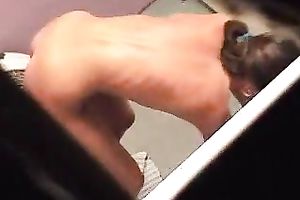 Hidden livecam movie scene from solarium, slender mamma receives stripped