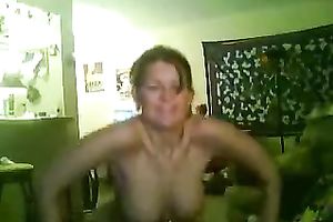 I got fortunate to chat with this plumpy pleasant housewife