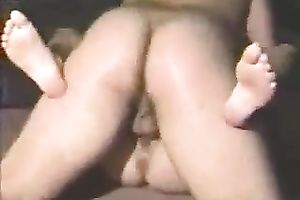 Bootylicious dark brown slut riding a man on the sofa