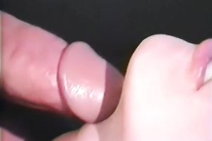 Beautiful vintage blondie fed with a penis on the sofa