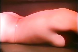 Sexy massage to this hawt and slutty mulatto playgirl