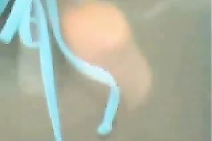 I film this random sweetheart changing clothing throug a 2 way mirror