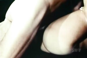 Sizzling hawt pale skin dark brown babe screwed in missionary position