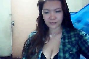 Flabby pantoons of a older dark brown Asian white lady on cam