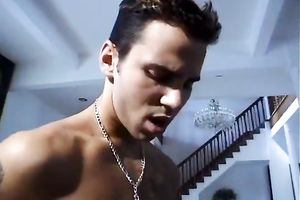 Blondie adores preliminary oral pleasure weasels previous to sexy fuck