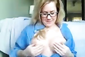 White thick golden-haired milf squirts during masturbation