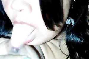 Awesome Filipina cam breasty white lady masturbated her fur pie for me