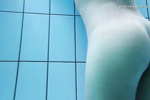 Two new European hawt nubiles underwater showing bodies