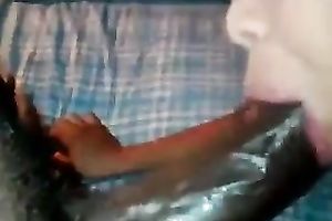 My libidinuos girlfriend knows how to give a worthy head